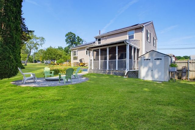 433 Pearse Road, Swansea, MA 02777