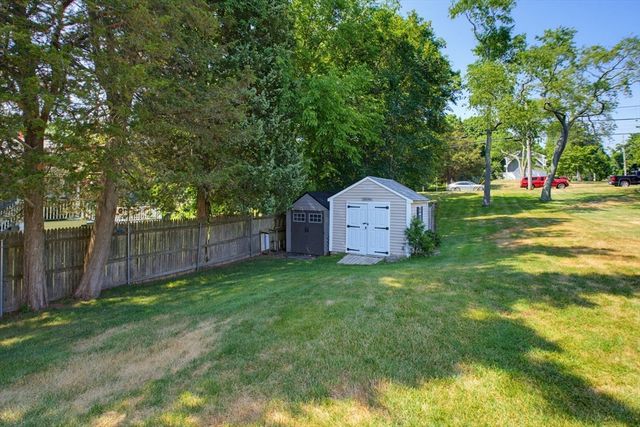 433 Pearse Road, Swansea, MA 02777