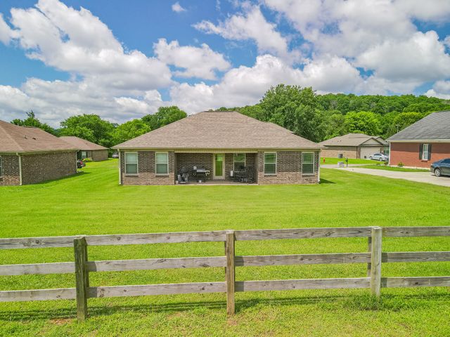 210 Masters Way, Fayetteville, TN 37334