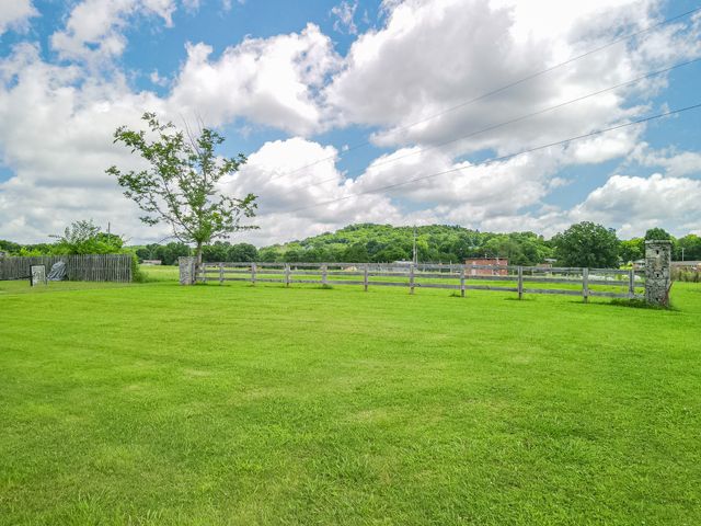210 Masters Way, Fayetteville, TN 37334