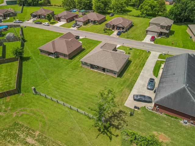 210 Masters Way, Fayetteville, TN 37334