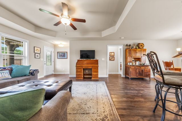 210 Masters Way, Fayetteville, TN 37334