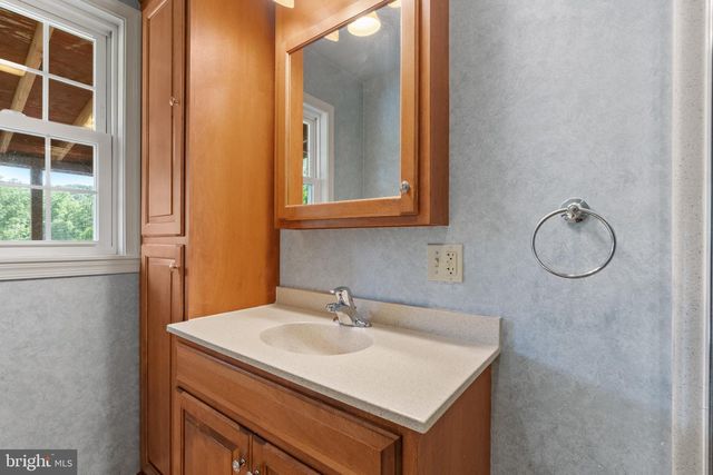 1457 HUFFS CHURCH, Barto, PA 19504