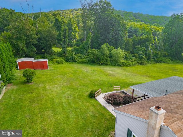 1457 HUFFS CHURCH, Barto, PA 19504