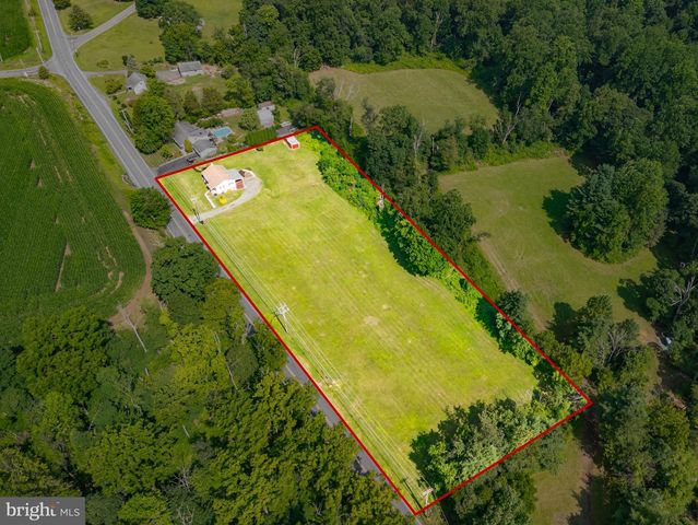 1457 HUFFS CHURCH, Barto, PA 19504