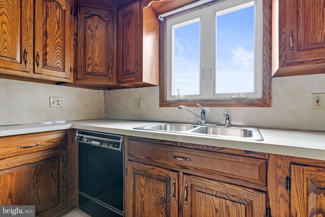 1457 HUFFS CHURCH, Barto, PA 19504