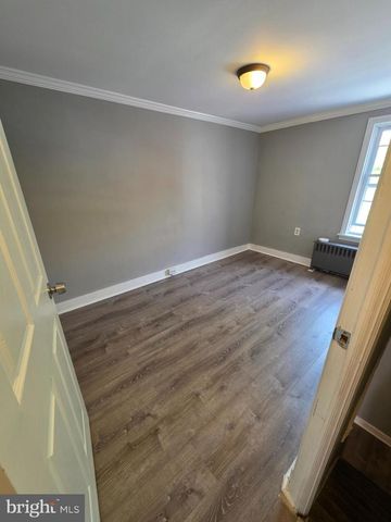 1039 MUHLENBERG ST, Reading, PA 19602