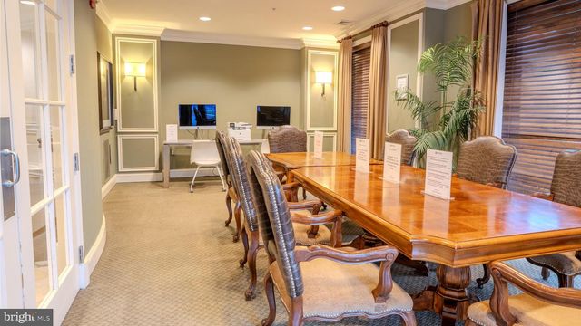 2665 PROSPERITY AVE #440, Fairfax, VA 22031