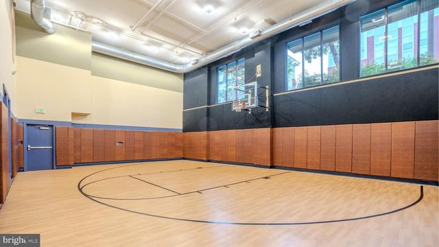 2665 PROSPERITY AVE #440, Fairfax, VA 22031