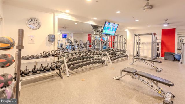 2665 PROSPERITY AVE #440, Fairfax, VA 22031