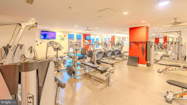 2665 PROSPERITY AVE #440, Fairfax, VA 22031