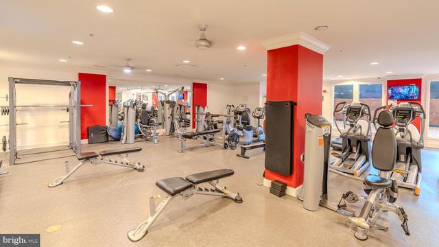 2665 PROSPERITY AVE #440, Fairfax, VA 22031