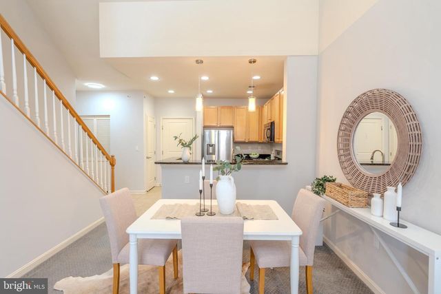 2665 PROSPERITY AVE #440, Fairfax, VA 22031