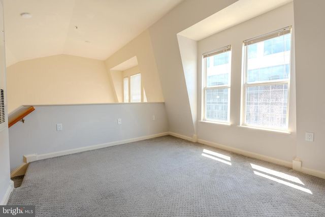 2665 PROSPERITY AVE #440, Fairfax, VA 22031