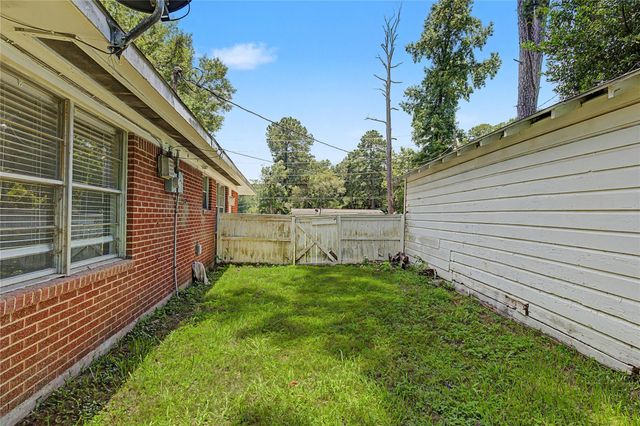 802 Cline Street, Huntsville, TX 77340
