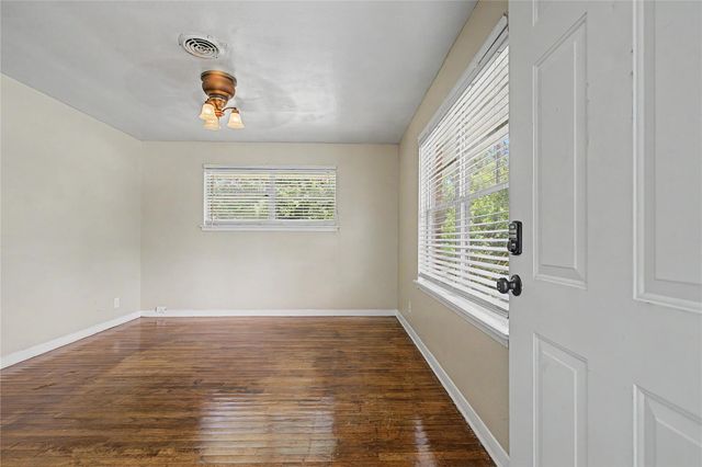 802 Cline Street, Huntsville, TX 77340