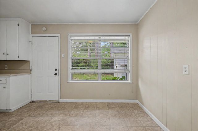 802 Cline Street, Huntsville, TX 77340