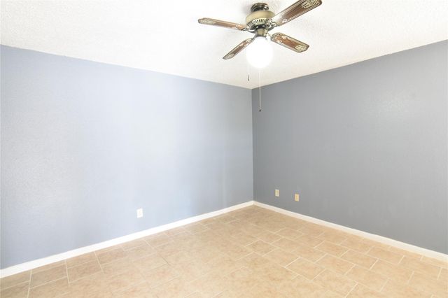 2750 Holly Hall Street 1309, Houston, TX 77054