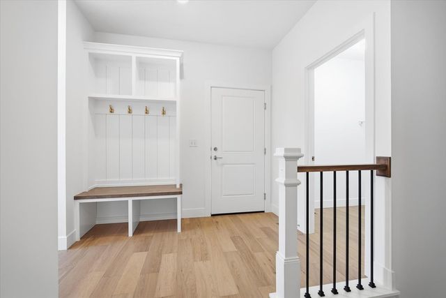 8 Stone Mill Court, Bloomington, IL 61705