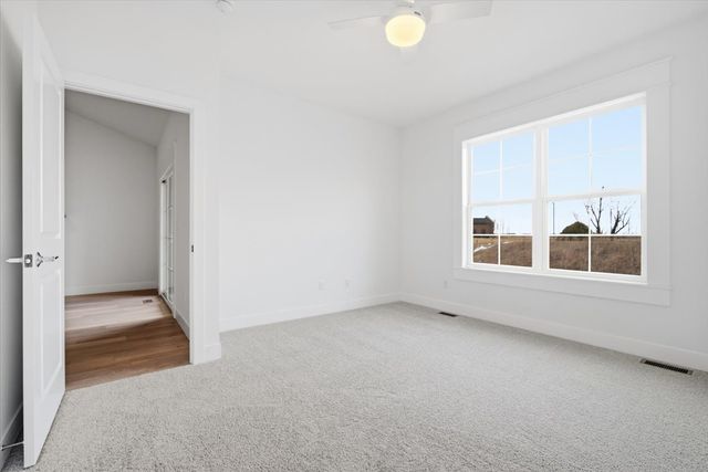 8 Stone Mill Court, Bloomington, IL 61705