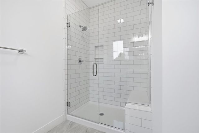 8 Stone Mill Court, Bloomington, IL 61705