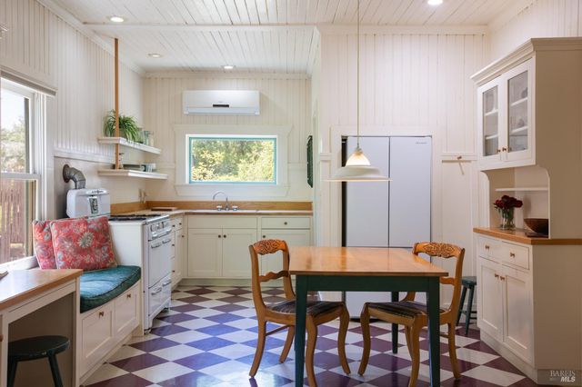 24850 East Ln, Covelo, CA 95428