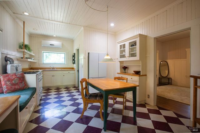 24850 East Ln, Covelo, CA 95428