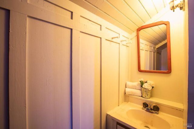 24850 East Ln, Covelo, CA 95428