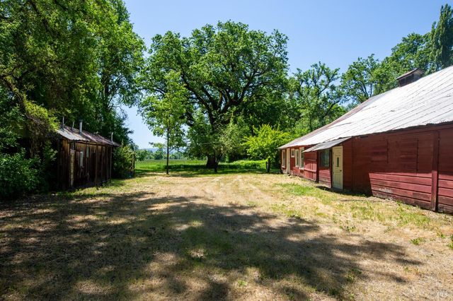 24850 East Ln, Covelo, CA 95428