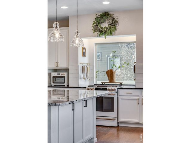 385 Poppy View Ln, Erie, CO 80516