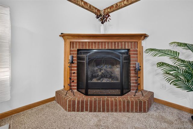 1155 Dolane Boulevard, White Lake Charter Township, MI 48383