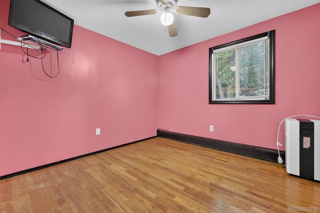 1155 Dolane Boulevard, White Lake Charter Township, MI 48383