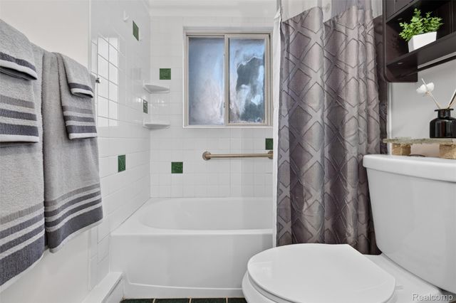 1155 Dolane Boulevard, White Lake Charter Township, MI 48383