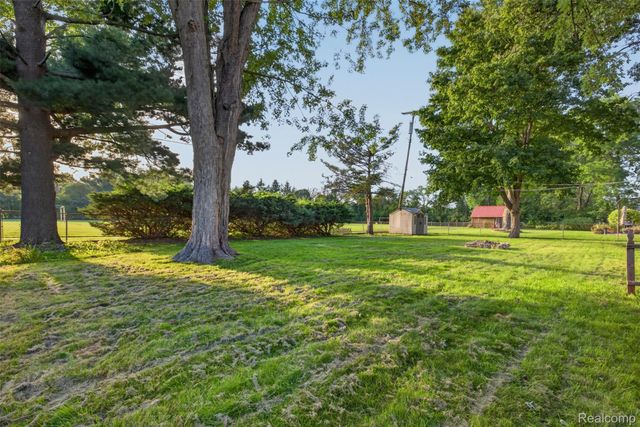 1155 Dolane Boulevard, White Lake Charter Township, MI 48383