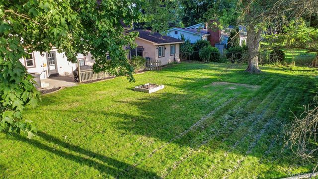 1155 Dolane Boulevard, White Lake Charter Township, MI 48383