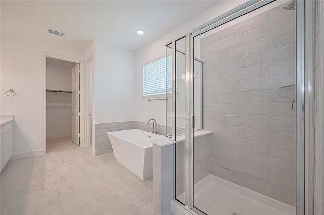 2911 Golden Isle Drive, Texas City, TX 77568