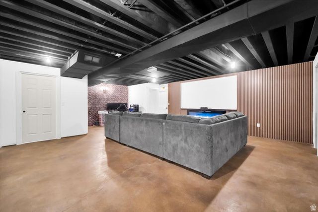 440 N 725 E, Mt Pleasant, UT 84647