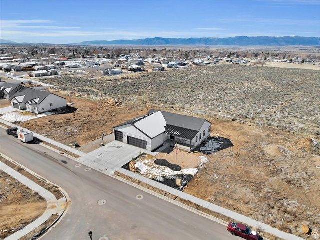 440 N 725 E, Mt Pleasant, UT 84647