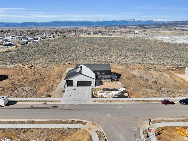 440 N 725 E, Mt Pleasant, UT 84647