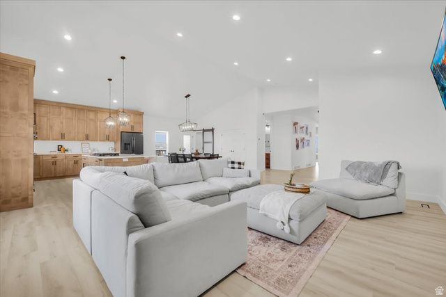 440 N 725 E, Mt Pleasant, UT 84647