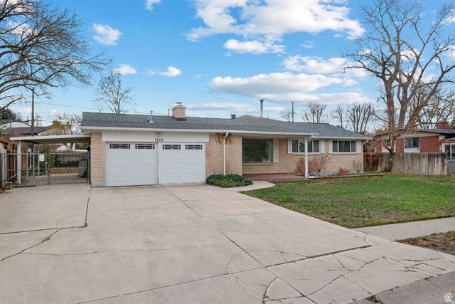 1610 E MOOR DALE LN, Holladay, UT 84117