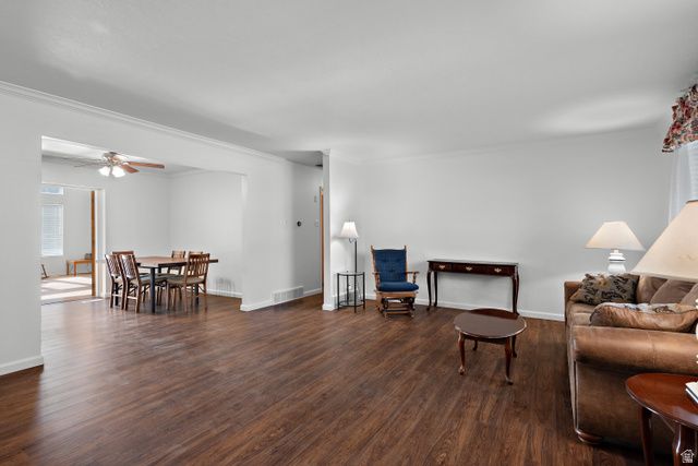 1610 E MOOR DALE LN, Holladay, UT 84117