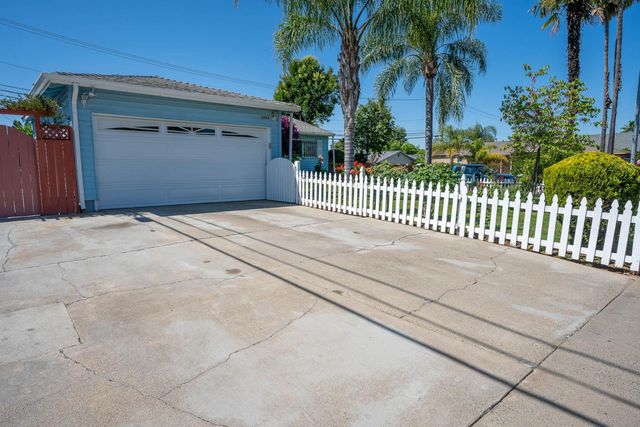 10444 Rockingham Dr, Rancho Cordova, CA 95670