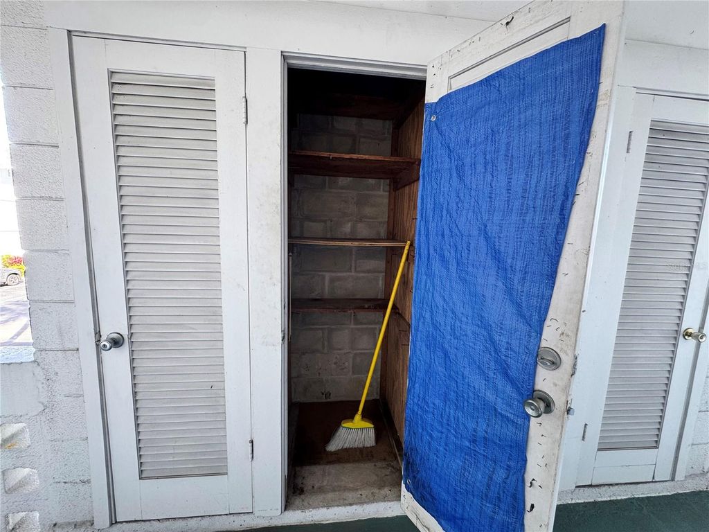 Image 16 of property listing at 1826 SUNNY DRIVE D26, Bradenton, FL 34207