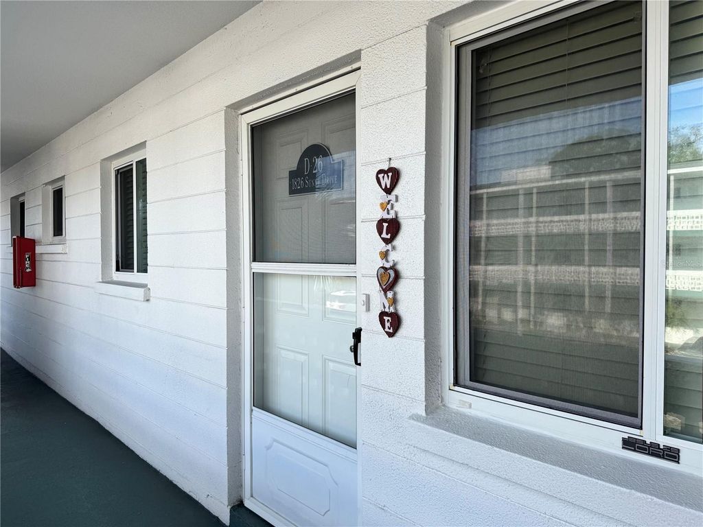 Image 3 of property listing at 1826 SUNNY DRIVE D26, Bradenton, FL 34207