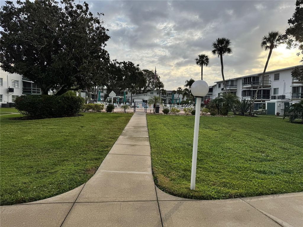 Image 26 of property listing at 1826 SUNNY DRIVE D26, Bradenton, FL 34207