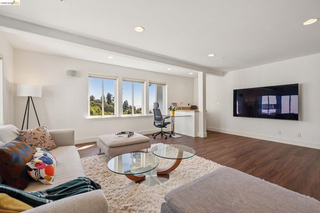 6153 Girvin Drive, Oakland, CA 94611