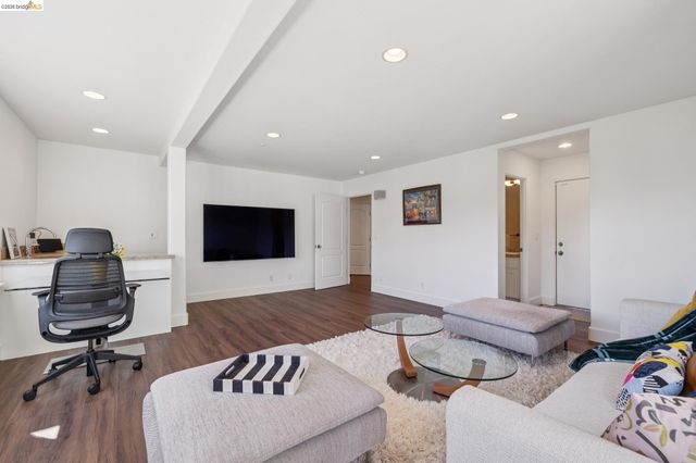 6153 Girvin Drive, Oakland, CA 94611