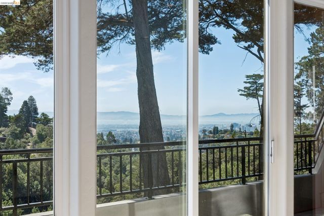 6153 Girvin Drive, Oakland, CA 94611