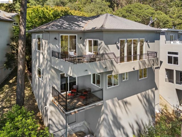 6153 Girvin Drive, Oakland, CA 94611